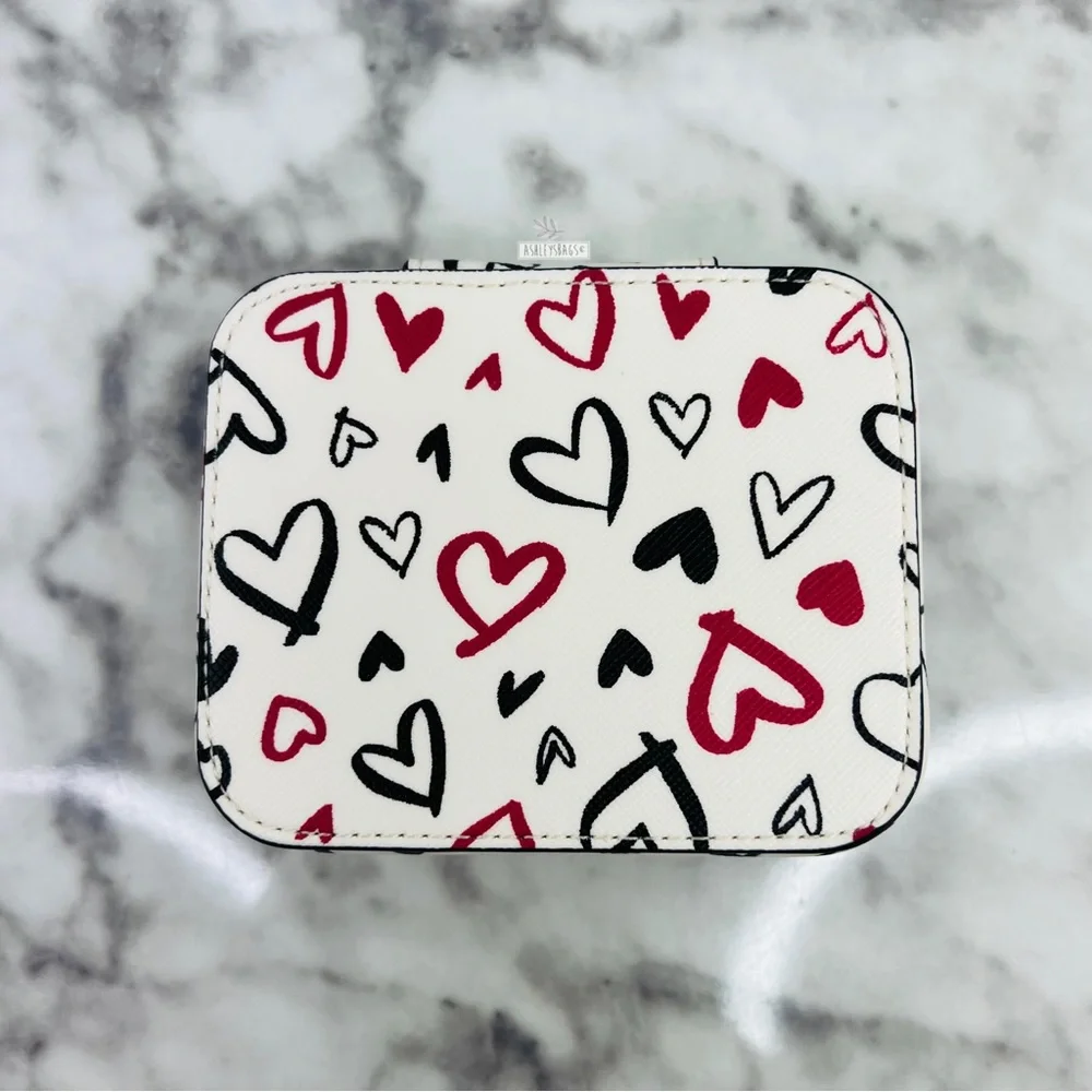 Kate Spade Scribble Heart Staci Boxed Jewelry Holder - Picture 3 of 12